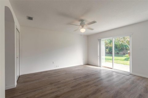 Casa en venta en Port Orange, Florida, 3 dormitorios, 175.77 m2 № 1449995 - foto 12