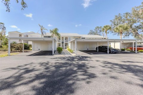Condo in Venice, Florida, 2 bedrooms  № 1537733 - photo 26
