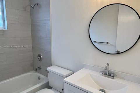 Condominio en alquiler en Hialeah, Florida, 2 dormitorios, 89.19 m2 № 1922108 - foto 14