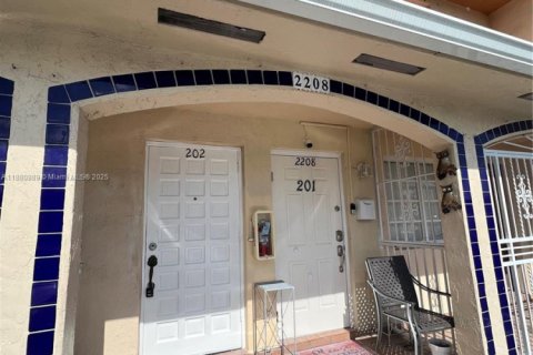 Condominio en alquiler en Hialeah, Florida, 2 dormitorios, 89.19 m2 № 1922108 - foto 21