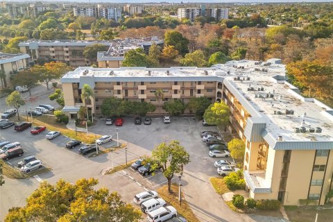 Condominio en alquiler en Lauderhill, Florida, 2 dormitorios, 104.98 m2 № 2036597 - foto 27