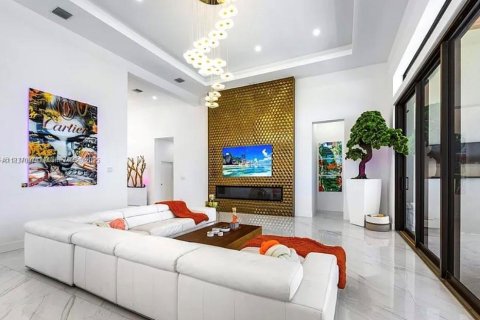House in Fort Lauderdale, Florida 4 bedrooms, 302.68 sq.m. № 1823428 - photo 12