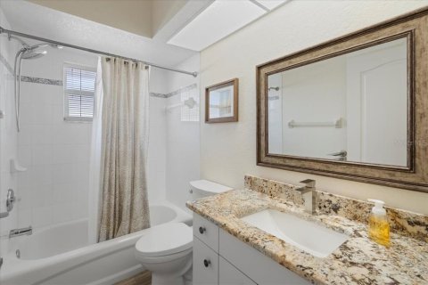 House in Rotonda, Florida 3 bedrooms, 194.54 sq.m. № 1598289 - photo 26