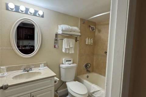 Condominio en venta en Sunny Isles Beach, Florida, 39.02 m2 № 1836131 - foto 6