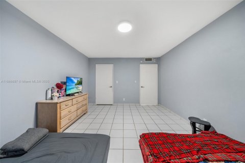 Купить кондоминиум в Дорал, Флорида 1 спальня, 71.53м2, № 1933578 - фото 13