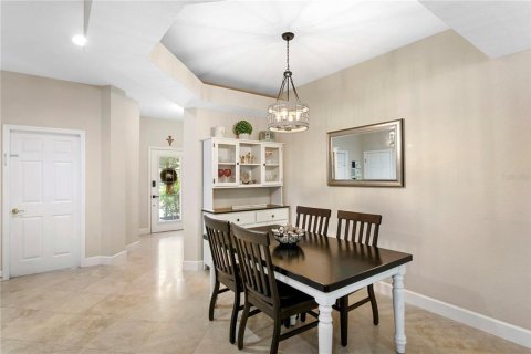 Townhouse in Gulfport, Florida 3 bedrooms, 216.65 sq.m. № 1556584 - photo 7