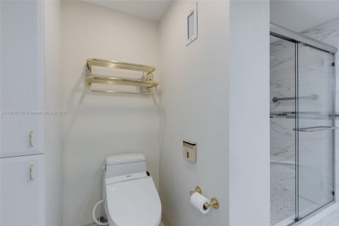 Condo in Fort Lauderdale, Florida, 3 bedrooms № 1971144 - photo 26