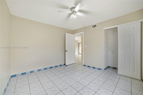 Condominio en venta en Davie, Florida, 2 dormitorios, 83.61 m2 № 2004329 - foto 15