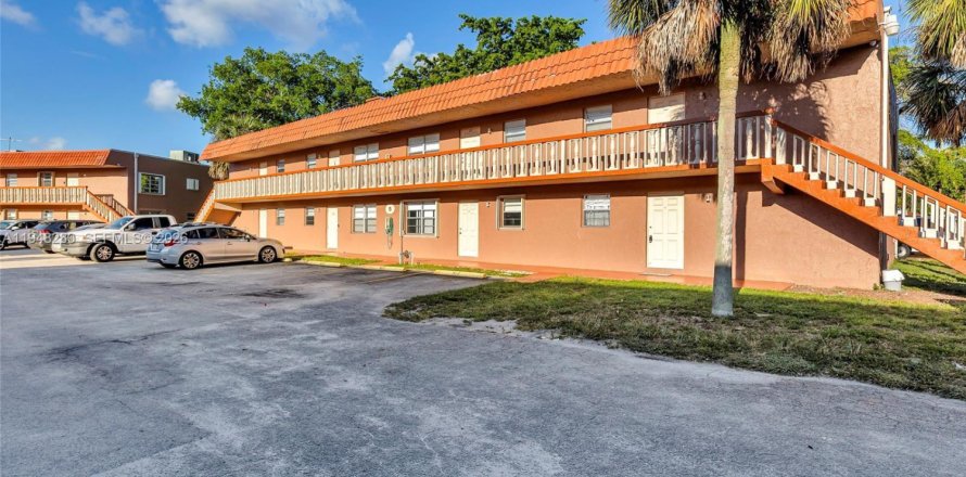 Condominio en Davie, Florida, 2 dormitorios  № 2004329