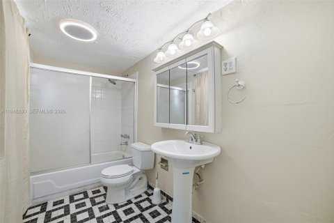 Condominio en venta en Davie, Florida, 2 dormitorios, 83.61 m2 № 2004329 - foto 18