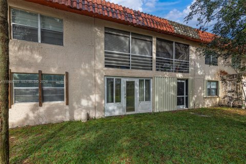 Condominio en venta en Davie, Florida, 2 dormitorios, 83.61 m2 № 2004329 - foto 25