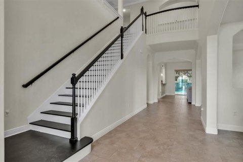 House in Lakeland, Florida 5 bedrooms, 404.68 sq.m. № 1898577 - photo 6