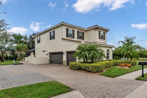 House in Lakeland, Florida 5 bedrooms, 404.68 sq.m. № 1898577 - photo 2