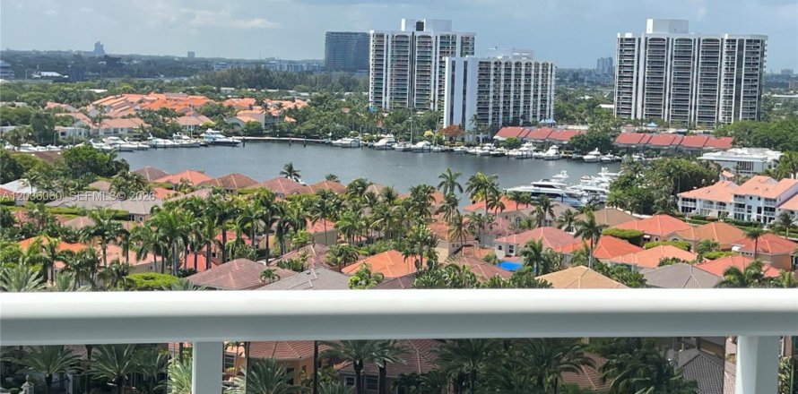 Condo in Aventura, Florida, 2 bedrooms  № 2182125