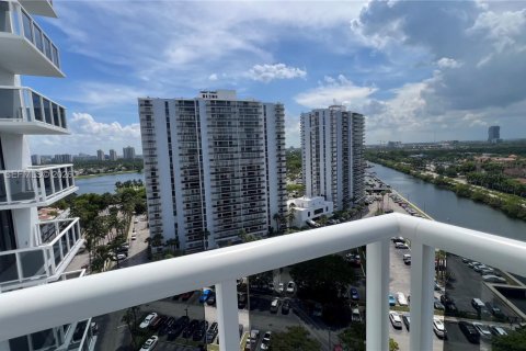 Condo in Aventura, Florida, 2 bedrooms  № 2182125 - photo 5
