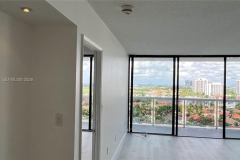 Condo in Aventura, Florida, 2 bedrooms  № 2182125 - photo 21