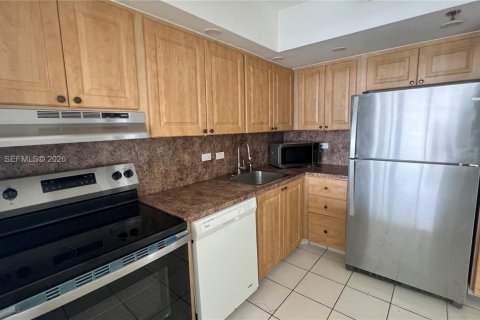 Condo in Aventura, Florida, 2 bedrooms  № 2182125 - photo 11