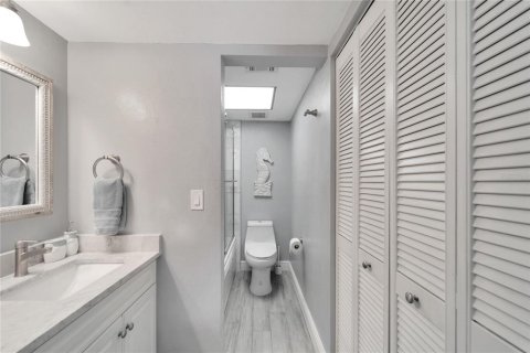 Купить кондоминиум в Аполло-Бич, Флорида 4 комнаты, 120.4м2, № 1219880 - фото 30