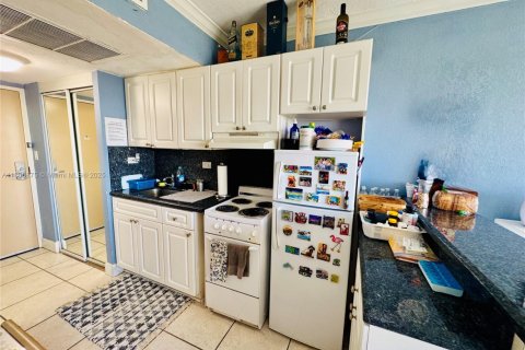 Copropriété à vendre à Sunny Isles Beach, Floride: 33.44 m2 № 1739547 - photo 3
