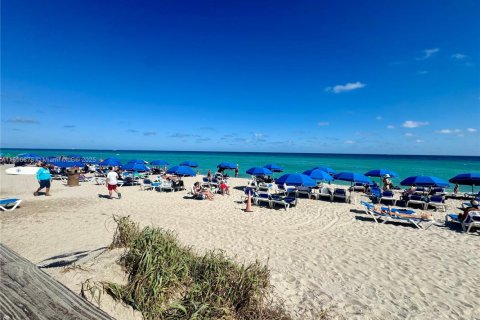 Copropriété à vendre à Sunny Isles Beach, Floride: 33.44 m2 № 1739547 - photo 14