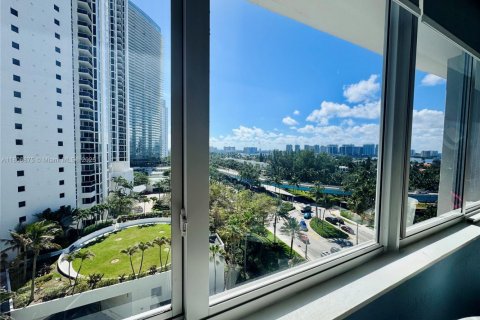 Copropriété à vendre à Sunny Isles Beach, Floride: 33.44 m2 № 1739547 - photo 7