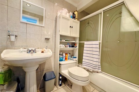 Copropriété à vendre à Sunny Isles Beach, Floride: 33.44 m2 № 1739547 - photo 10