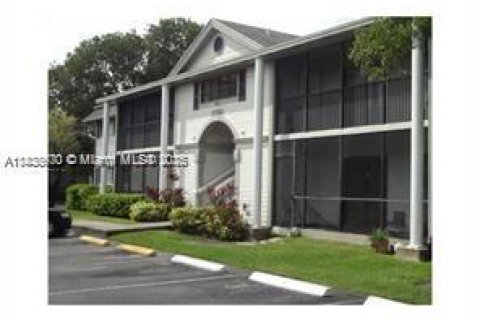 Снять в аренду кондоминиум в Майами, Флорида 2 спальни, 85.19м2, № 1958374 - фото 11