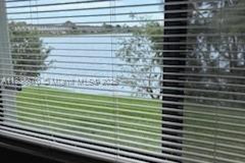 Снять в аренду кондоминиум в Майами, Флорида 2 спальни, 85.19м2, № 1958374 - фото 27