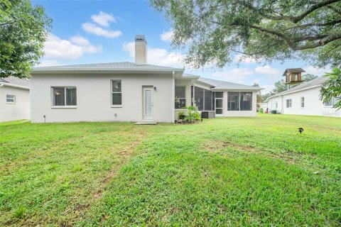 House in Brooksville, Florida 4 bedrooms, 205.5 sq.m. № 1901527 - photo 8