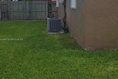 House in Homestead, Florida 2 bedrooms, 95.5 sq.m. № 1964747 - photo 14