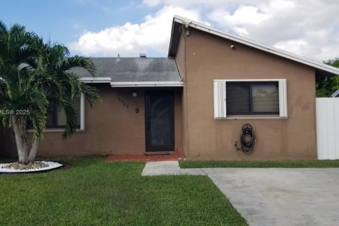 House in Homestead, Florida 2 bedrooms, 95.5 sq.m. № 1964747 - photo 7