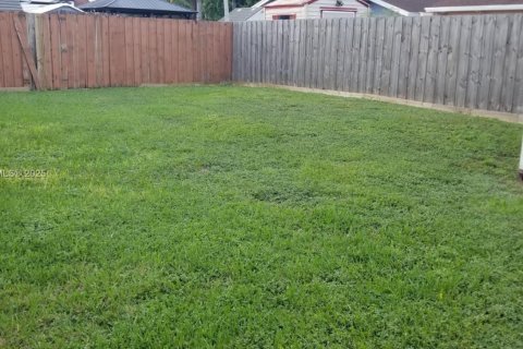 House in Homestead, Florida 2 bedrooms, 95.5 sq.m. № 1964747 - photo 20