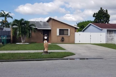 House in Homestead, Florida 2 bedrooms, 95.5 sq.m. № 1964747 - photo 5