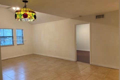 Condominio en venta en Miami, Florida, 2 dormitorios, 97.83 m2 № 2002559 - foto 6