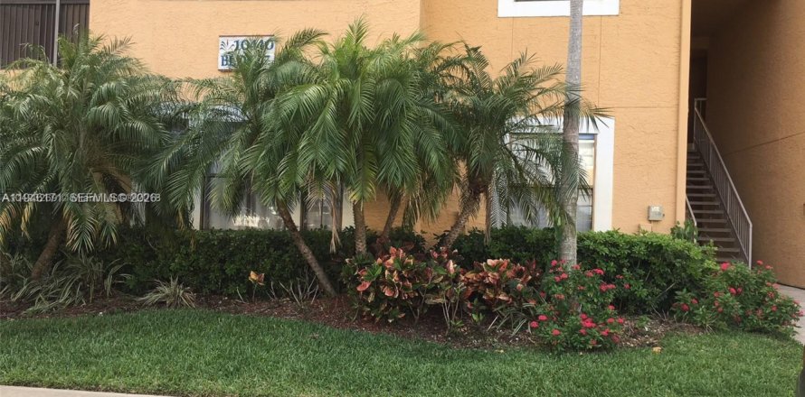 Condominio en Miami, Florida, 2 dormitorios  № 2002559