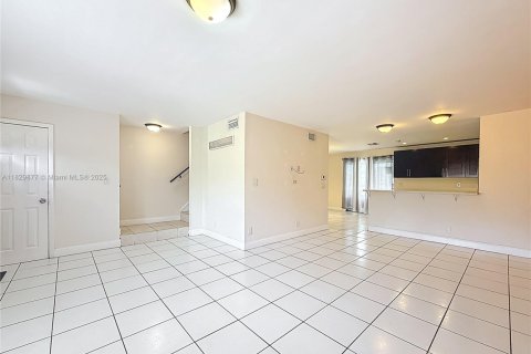 Casa en alquiler en Sunrise, Florida, 3 dormitorios, 118.54 m2 № 1802831 - foto 10