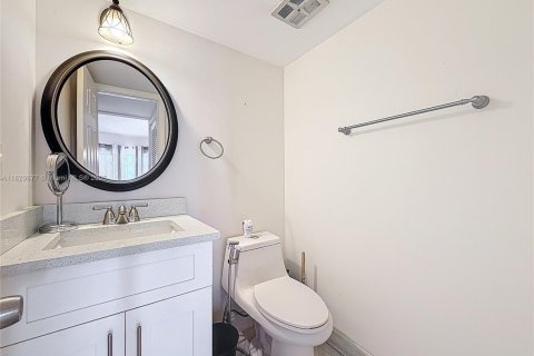 Casa en alquiler en Sunrise, Florida, 3 dormitorios, 118.54 m2 № 1802831 - foto 25
