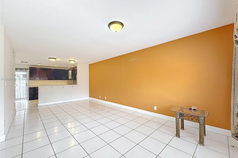 Casa en alquiler en Sunrise, Florida, 3 dormitorios, 118.54 m2 № 1802831 - foto 9