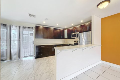 Casa en alquiler en Sunrise, Florida, 3 dormitorios, 118.54 m2 № 1802831 - foto 14