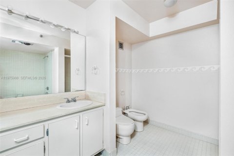 Copropriété à vendre à Key Biscayne, Floride: 2 chambres, 124.02 m2 № 2174961 - photo 19