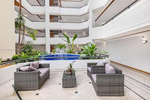 Copropriété à vendre à Key Biscayne, Floride: 2 chambres, 124.02 m2 № 2174961 - photo 2