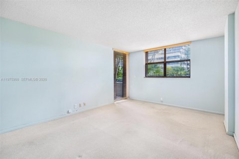 Copropriété à vendre à Key Biscayne, Floride: 2 chambres, 124.02 m2 № 2174961 - photo 23