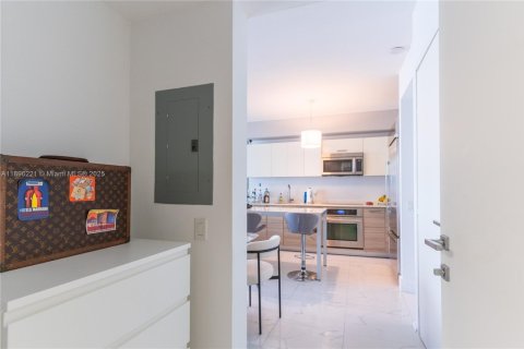 Купить кондоминиум в Майами, Флорида 1 спальня, 66.52м2, № 2014317 - фото 10