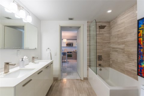 Купить кондоминиум в Майами, Флорида 1 спальня, 66.52м2, № 2014317 - фото 9