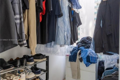 Купить кондоминиум в Майами, Флорида 1 спальня, 66.52м2, № 2014317 - фото 14