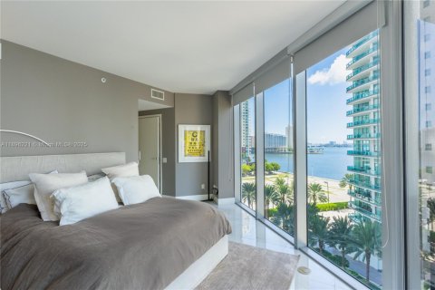 Купить кондоминиум в Майами, Флорида 1 спальня, 66.52м2, № 2014317 - фото 12