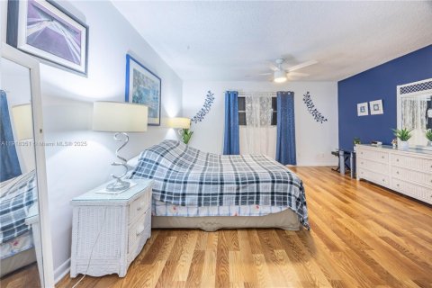 Condo in Lauderhill, Florida, 1 bedroom № 1973913 - photo 17