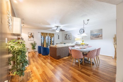 Condo in Lauderhill, Florida, 1 bedroom № 1973913 - photo 5