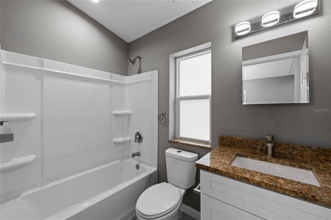 Купить виллу или дом в Сарасота, Флорида 7 комнат, 124.49м2, № 1908125 - фото 25