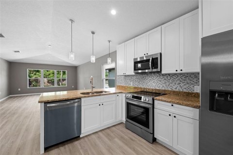 Купить виллу или дом в Сарасота, Флорида 7 комнат, 124.49м2, № 1908125 - фото 14